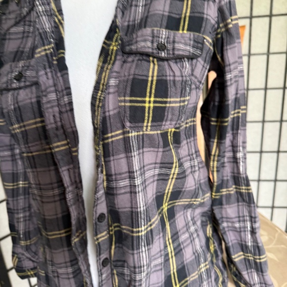 Flannel Women's Medium Button Down Gray and Yellow Millennium - Picture 4 of 11
